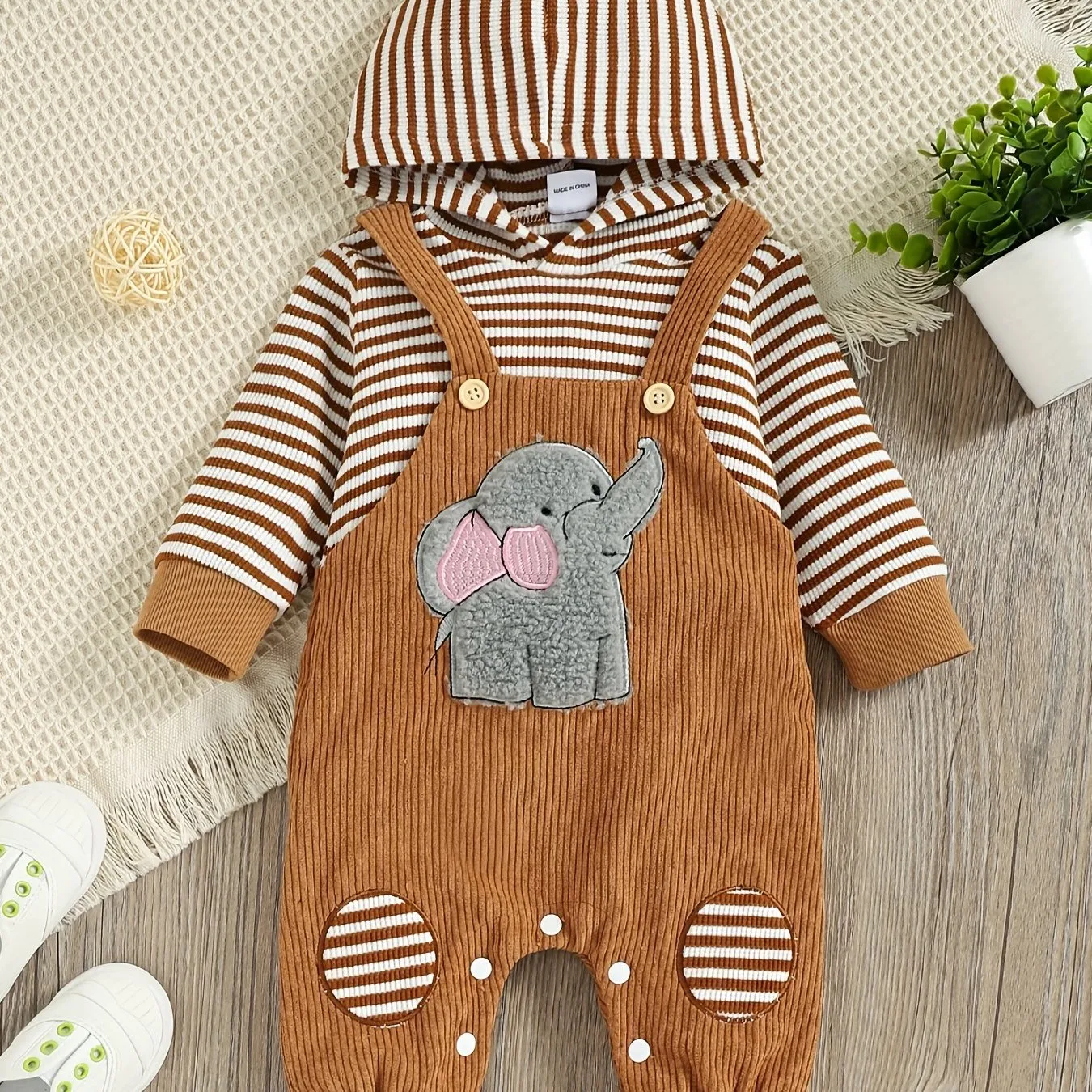 Adorable Elephant Onesie for Babies in FallWinter 018 Months