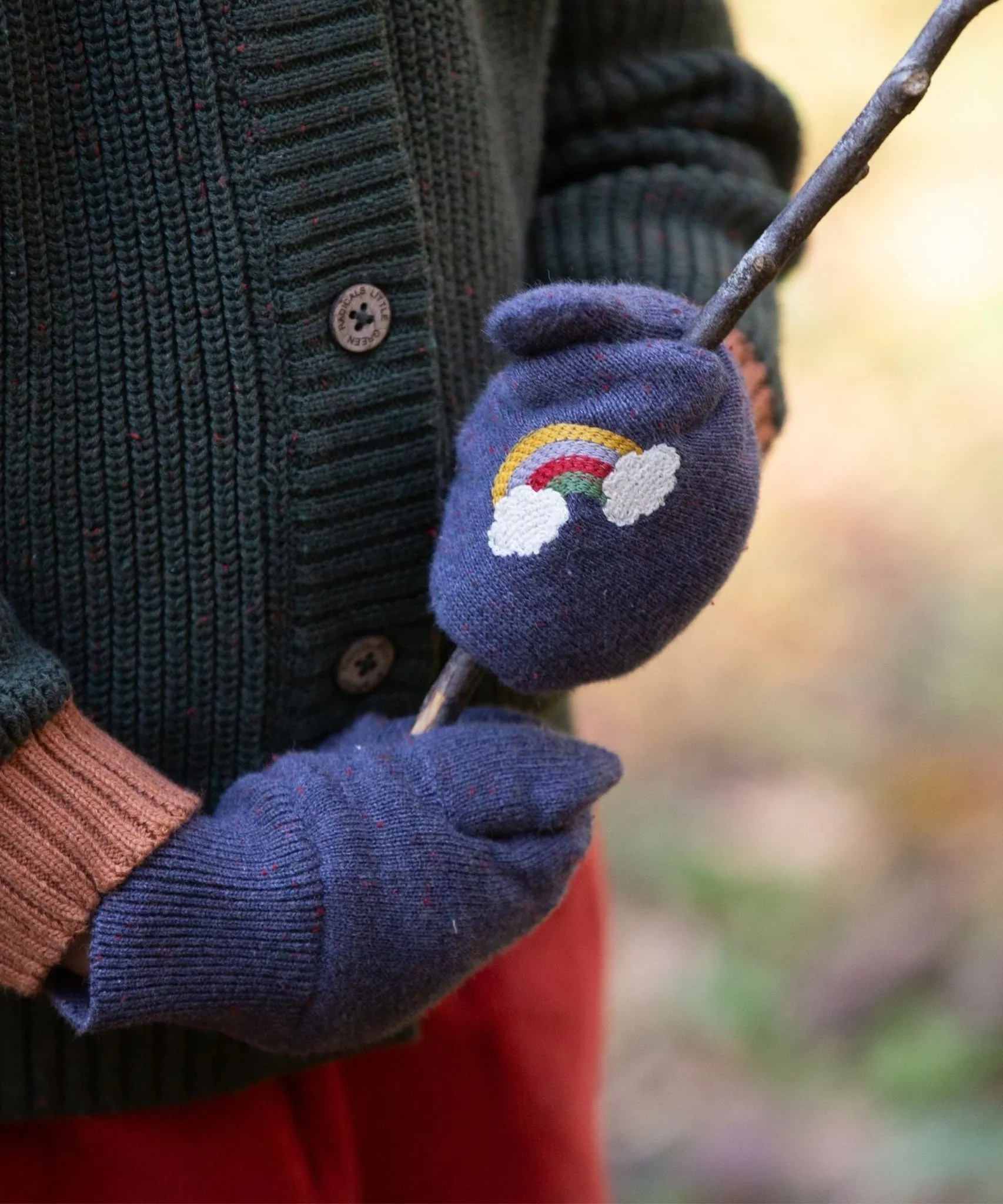 Cozy LGR Dreamy Blue Embroidered Knit Mittens - Perfect for Winter Warmth